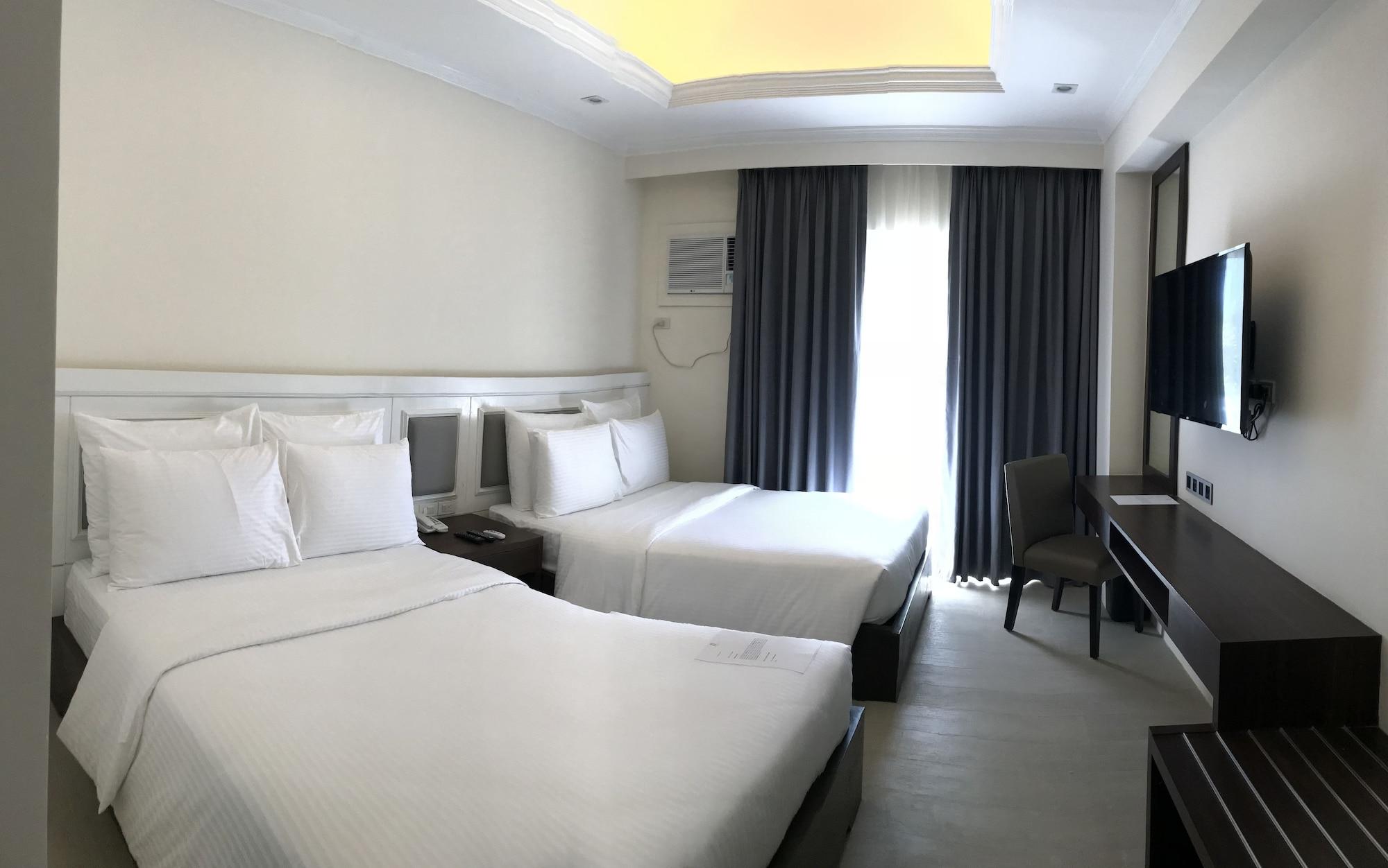 Sotogrande Iloilo Hotel Екстериор снимка