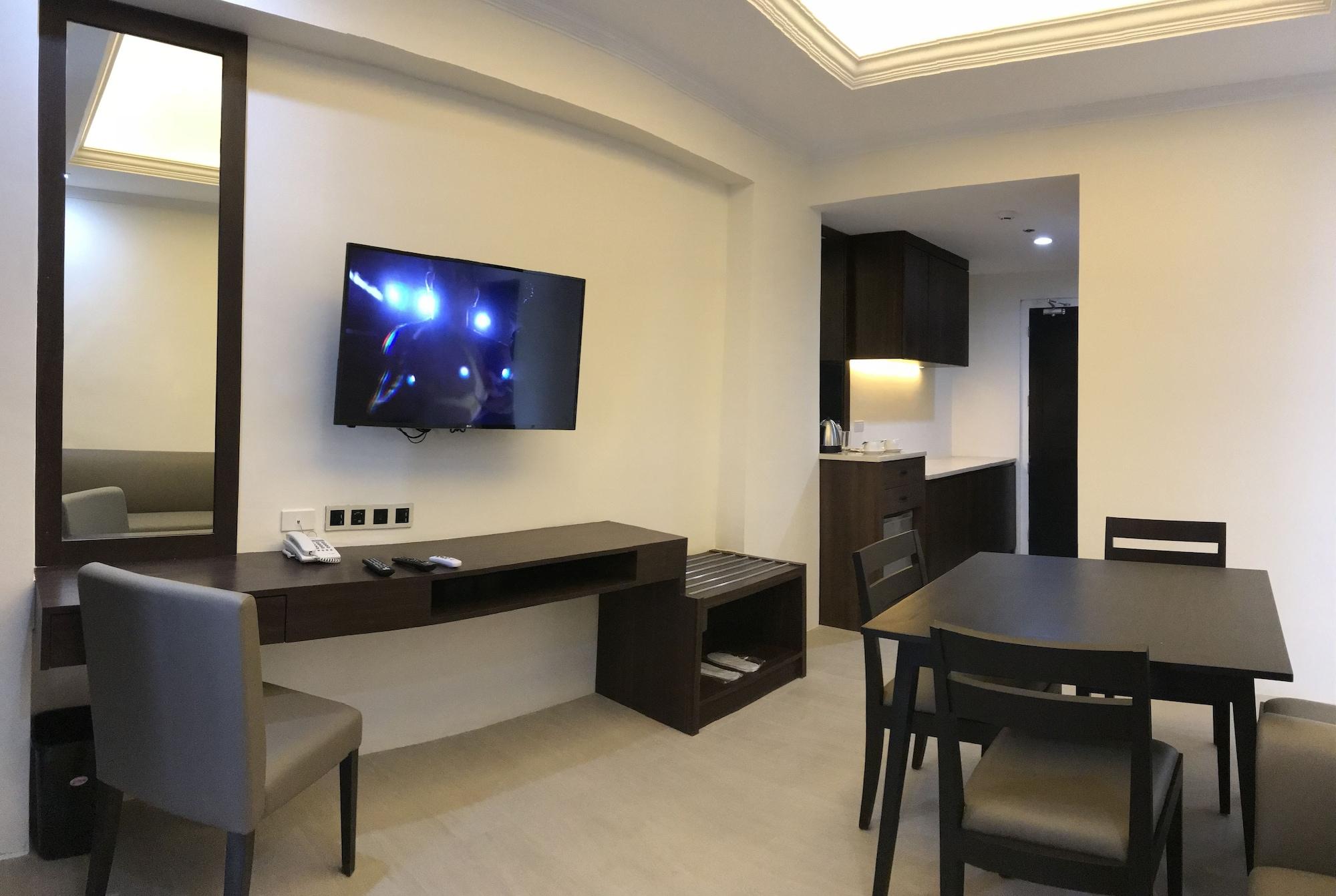 Sotogrande Iloilo Hotel Екстериор снимка