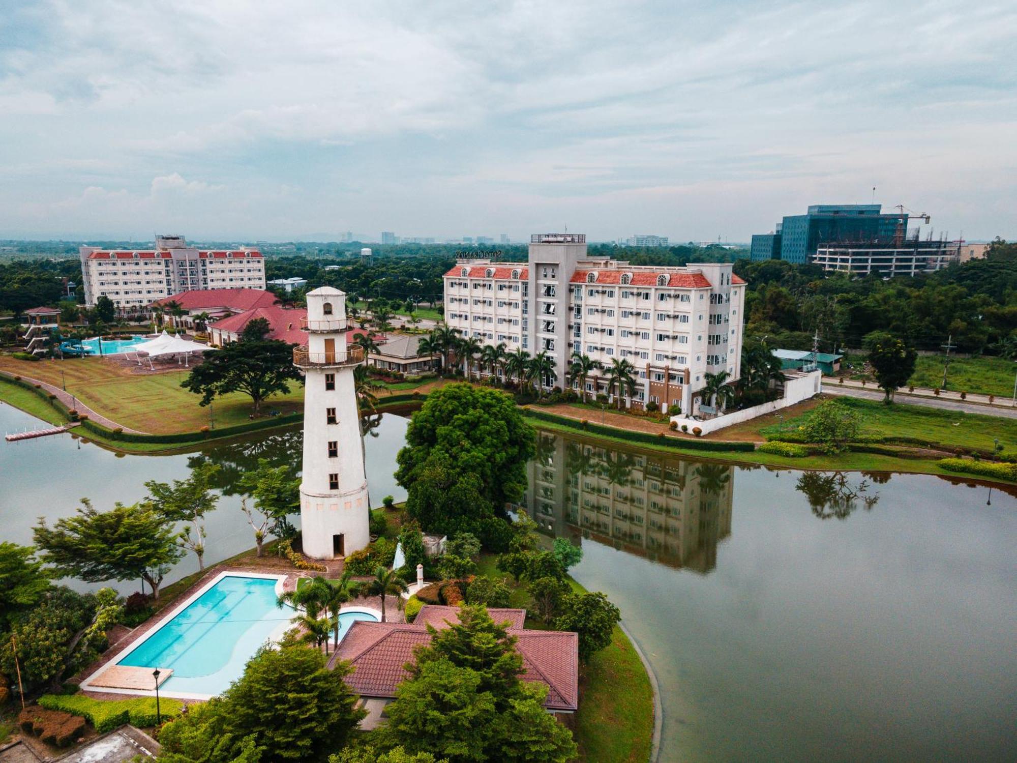 Sotogrande Iloilo Hotel Екстериор снимка