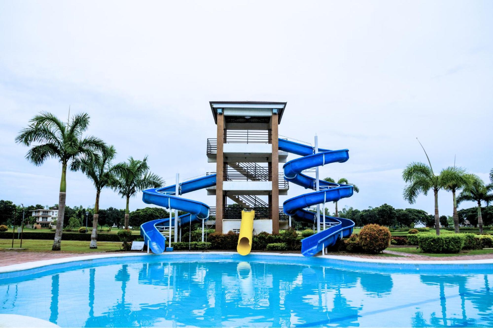 Sotogrande Iloilo Hotel Екстериор снимка
