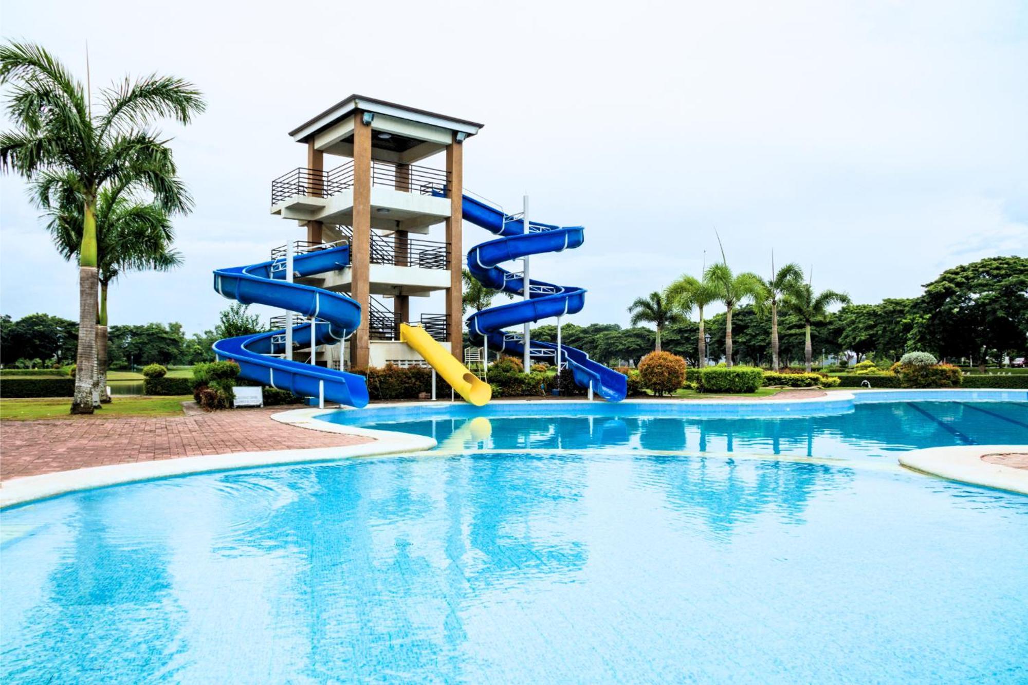 Sotogrande Iloilo Hotel Екстериор снимка